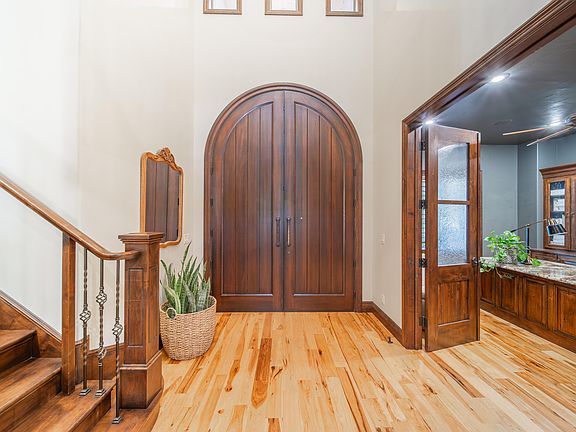 2nd image of 2875 Cottonwood Cir