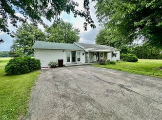 3065 E Brown Rd, New Castle, IN 47362