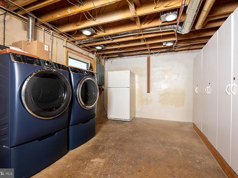 102 Sycamore Rd — Photo 25