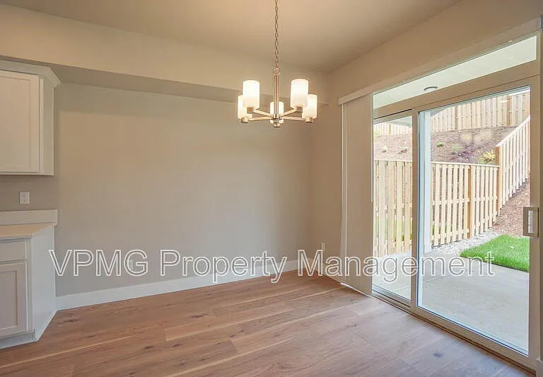 2347 E Otter Loop — Photo 9
