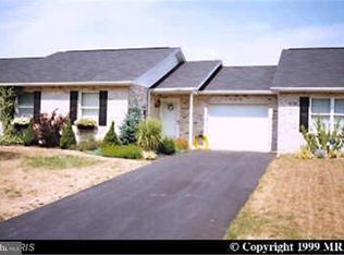2415 McCleary Dr, Chambersburg, PA 17201