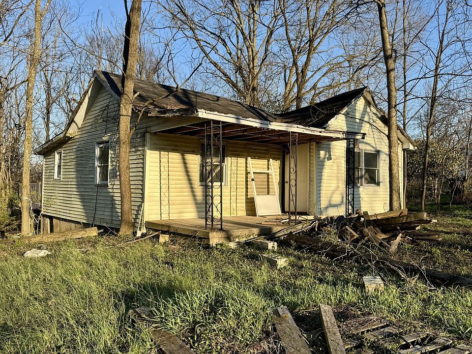 2nd image of 9833 Kentucky #467