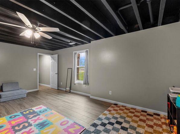 171 Parklane Dr, Cape Girardeau, MO 63701