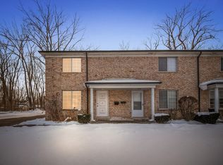 37104 Jefferson Ave, Harrison Township, MI 48045