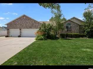8938 S Sun Leaf Dr, West Jordan, UT 84088