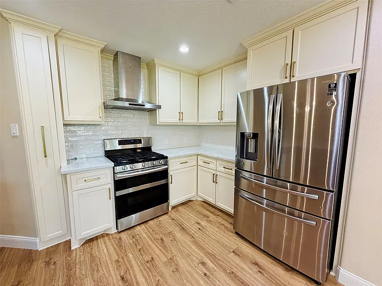 20515 Lantern Springs Ln — Photo 11