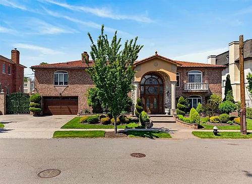 16225 Cryders Ln Photo 1
