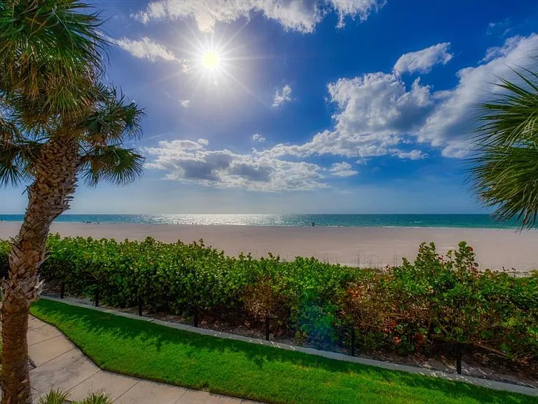 1560 Gulf Blvd #304 — Photo 40