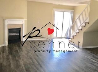 105 NE Sunshine St, Oak Grove, MO 64075