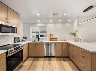 840 NE 100th St #A, Seattle, WA 98125