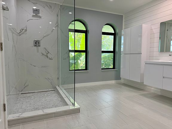 5th image of 16725 Tamarind Rd