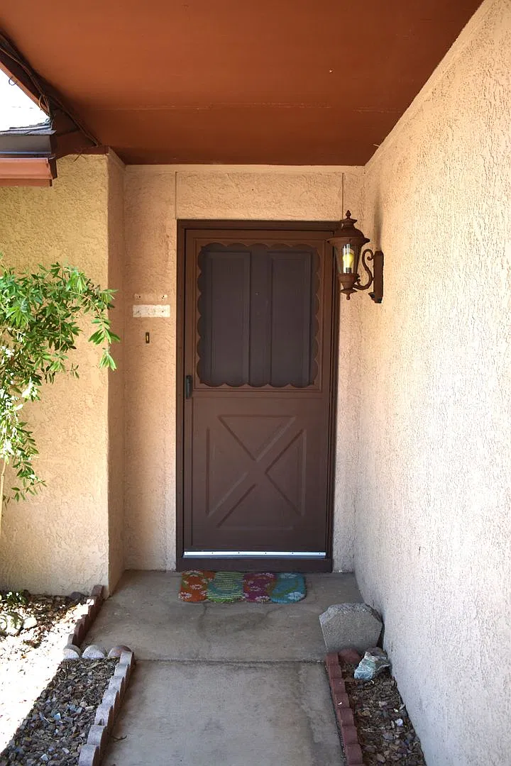 4 Bedroom Home — Photo 3