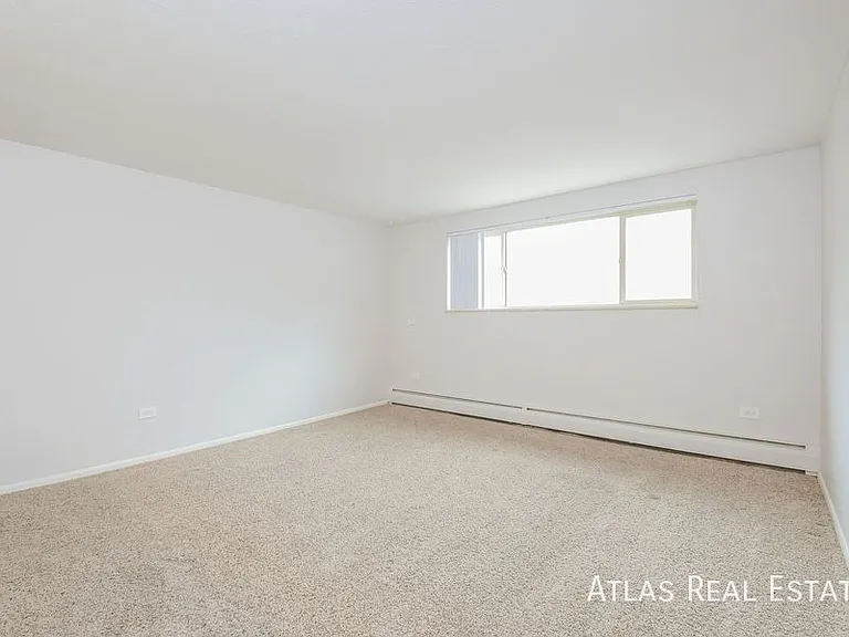 4993 N King St #303 — Photo 10