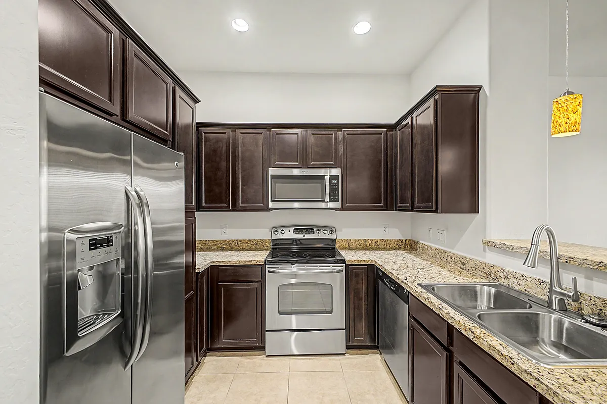 Building Photo - 124 N California St #33