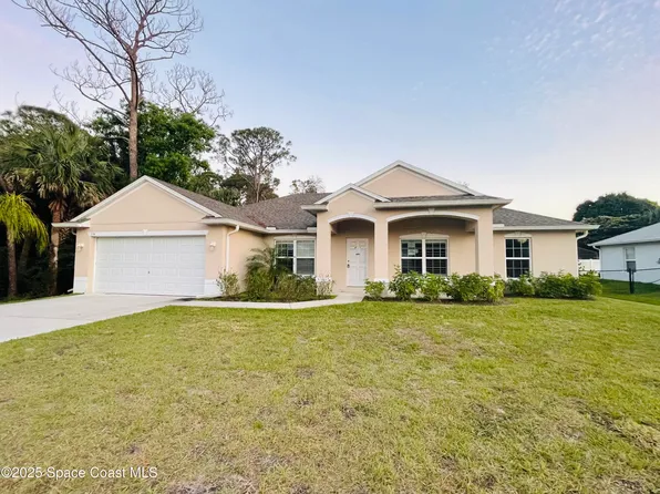 574 Breakwater Ter, Sebastian, FL 32958