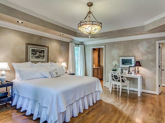 Master Bedroom-tray ceiling