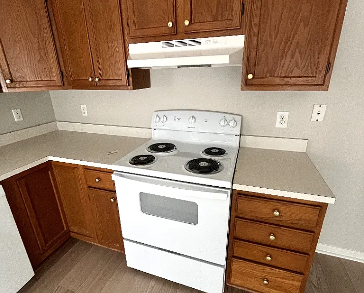 2637 Sierra Dr — Photo 5