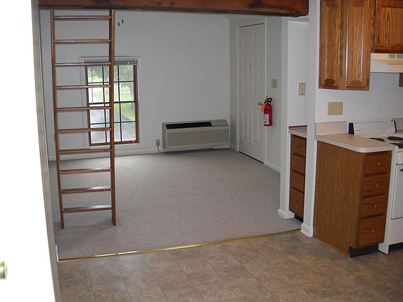 2nd image of 480 S Broad St #P