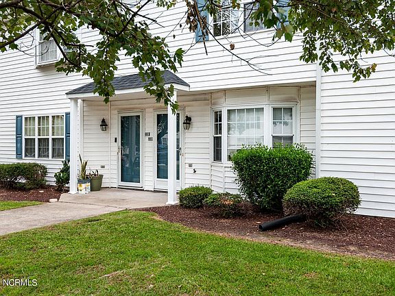 4th image of 3979 Sterling Pointe Drive #Mmm6