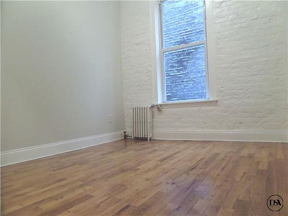 5th image of 429 W 46th St APT 2D