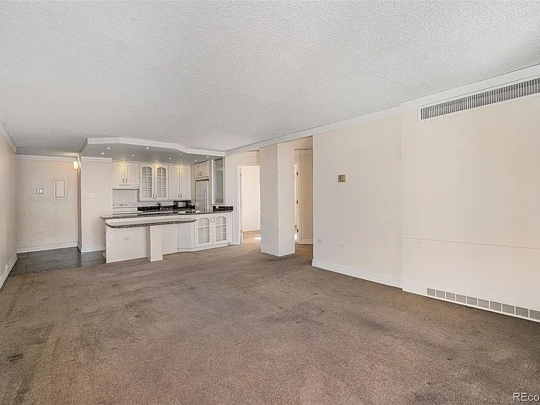 1020 15th St #21L — Photo 3