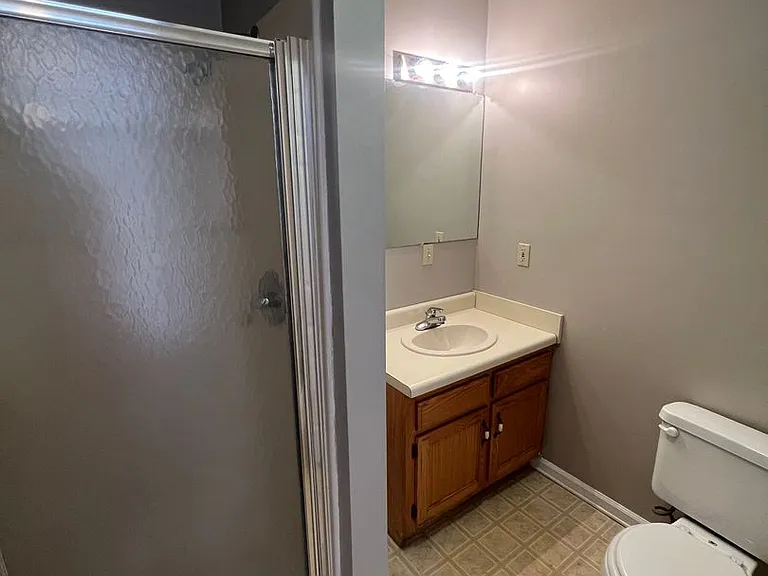 148 W Peach St — Photo 7