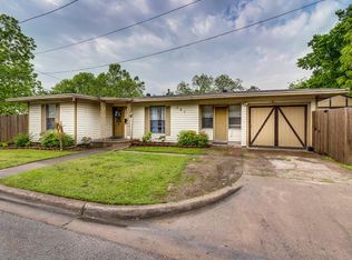 101 Sycamore St, Waxahachie, TX 75165