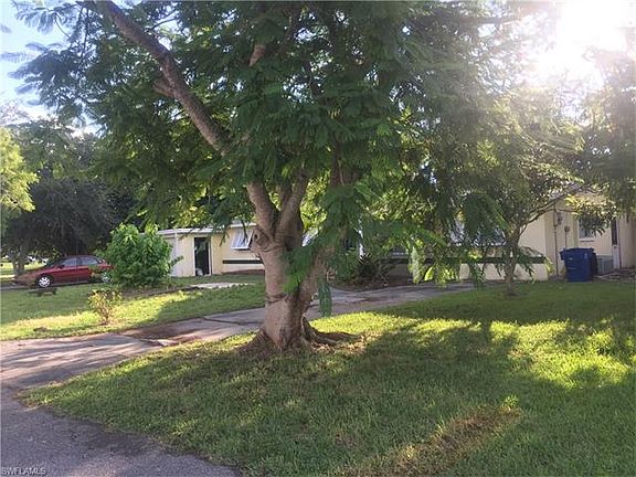 3rd image of 4327 Harbour Ln