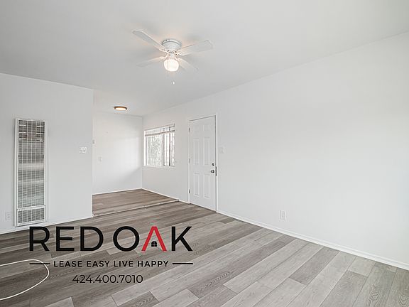 4th image of 252 E 79th St #256