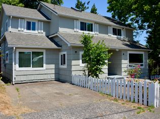 770 SE 7th St, Toledo, OR 97391