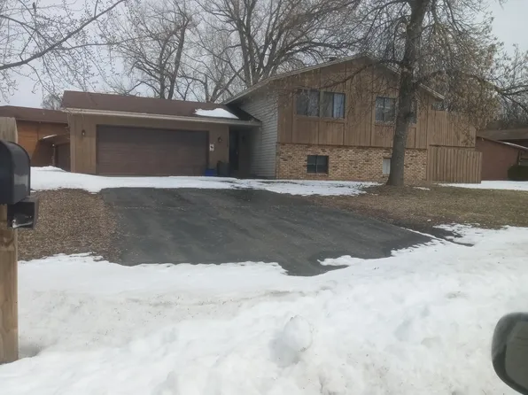 1000 80th Ct N, Brooklyn Park, MN 55444