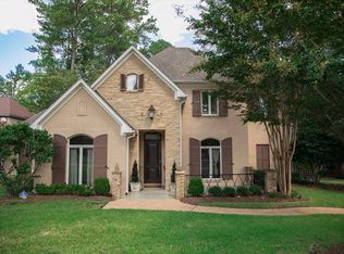 525 Chiswick Dr, Ridgeland, MS 39157