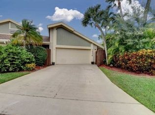 7837 Kenway Pl W, Boca Raton, FL 33433