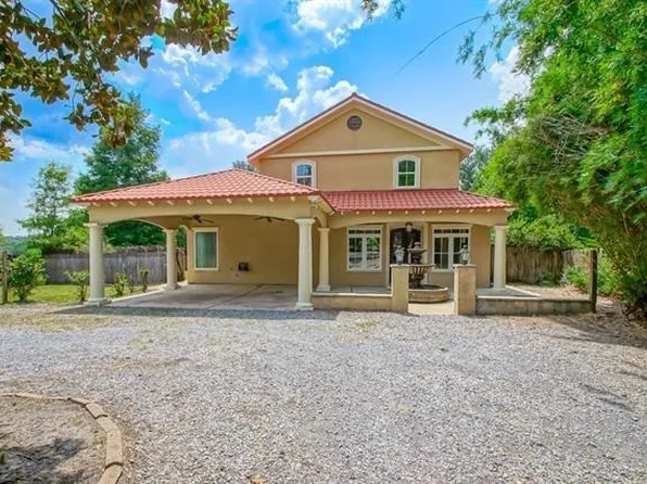 22009 Spring Clover Ln, Covington, LA 70435