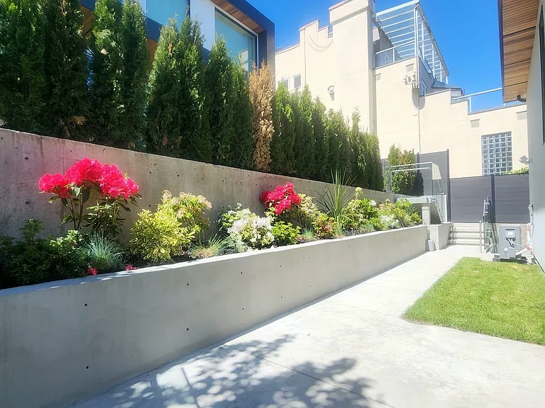 3550 Quesnel Dr #GARDEN LVL — Photo 13