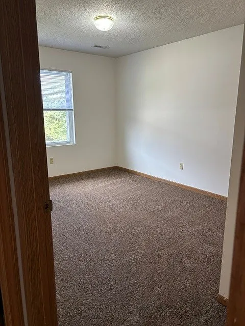 2 bed, 871 sqft, $1,400 — Photo 4
