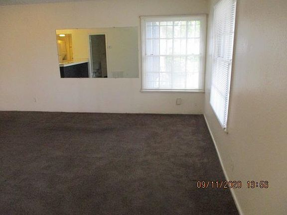 5th image of 4710 Roberta St