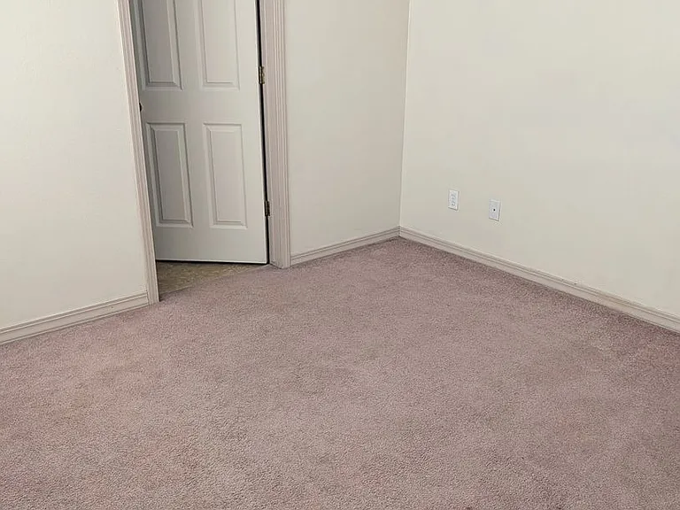 540 Abby Ln #8 — Photo 12