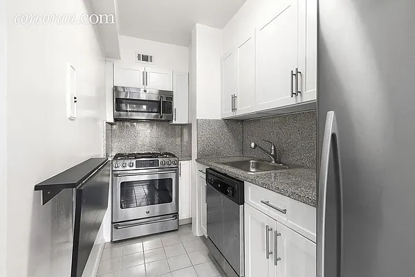 Sold by Corcoran | media 17