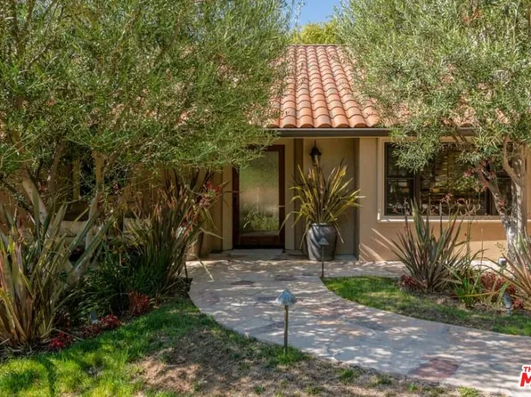 9545 Dalegrove Dr, Beverly Hills, CA 90210