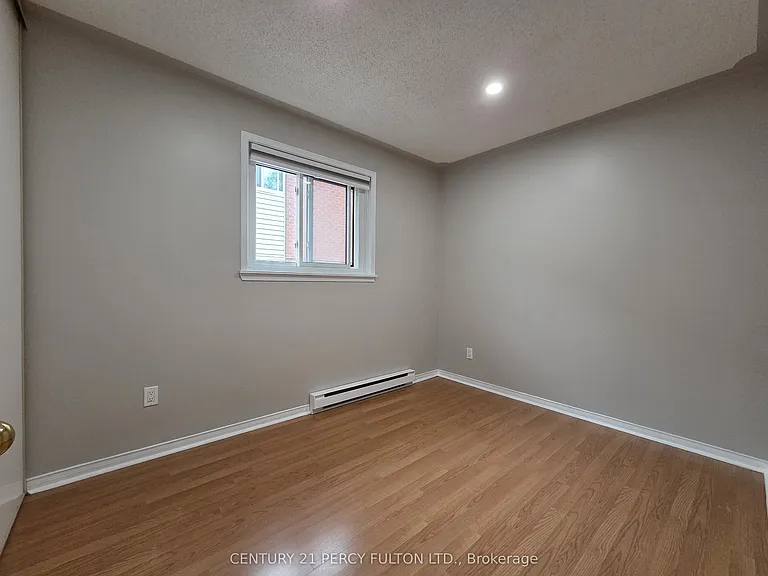 345 Buena Vista Ave — Photo 6