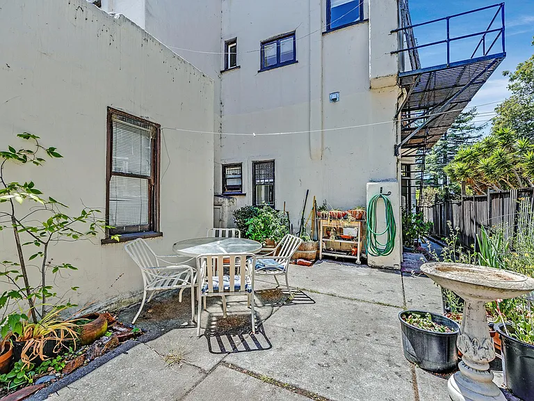 1619 Walnut St #C — Photo 14