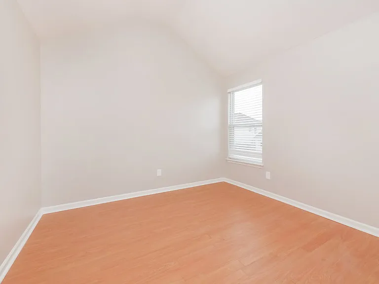 1972 Bernie Way — Photo 15