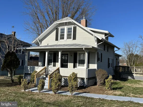 10 Brumback Ave, Luray, VA 22835