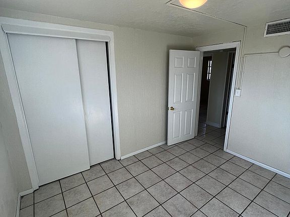 5th image of 5409 Dailey Ave
