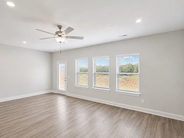 Kindrey Townhomes — Photo 19