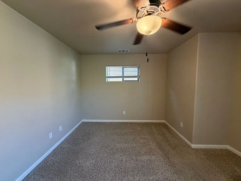 1194 Velarde Cir — Photo 55