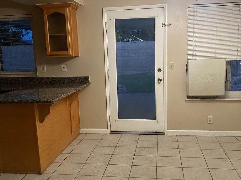 2385 Fernwood Dr — Photo 5