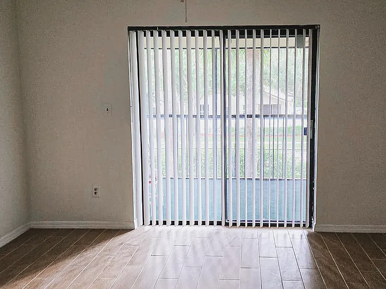 1611 Cabot Ln #C2 — Photo 8