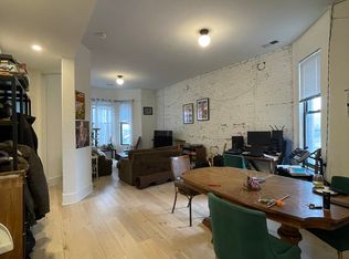 324 S Racine Ave APT 2S, Chicago, IL 60607